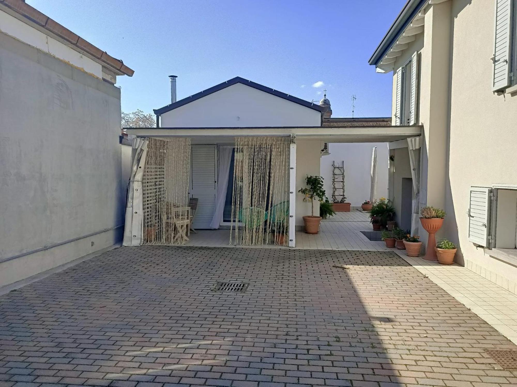 B&B La Stanza Del Borgo Cervia Luaran gambar